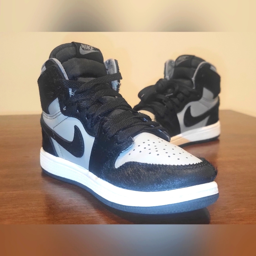 Jordan Mid 1 Size 13.5c Toddler Grey Nike Shoes